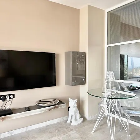 1-bedroom With Balcony And Sea View On La Croisette Apartament