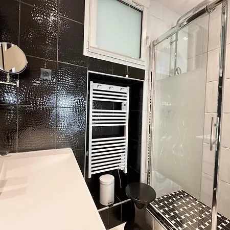 1-bedroom With Balcony And Sea View On La Croisette * Cannes